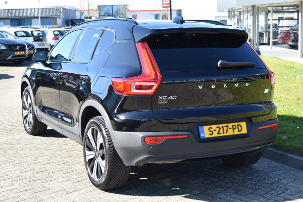 Volvo XC40 Recharge Core 70 kWh | Trekhaak | All season | Camera | Stoelverwarming | Stuurverwarming