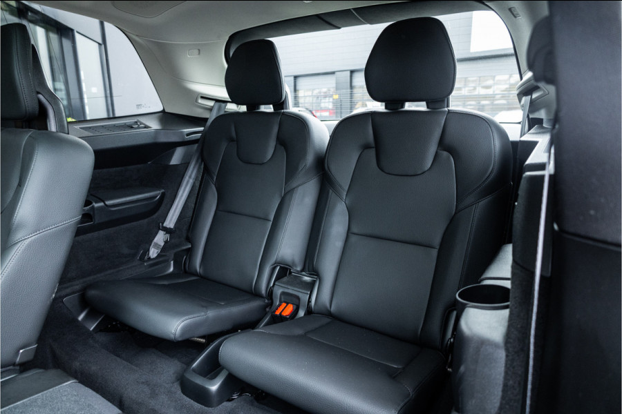 Volvo XC90 2.0 T8 Recharge AWD Plus Dark - Panorama | H&K | Memory | Elek. trekhaak | 360 Camera