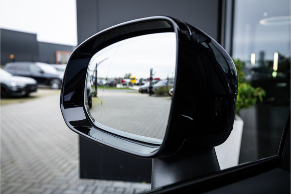 Volvo XC90 2.0 T8 Recharge AWD Plus Dark - Panorama | H&K | Memory | Elek. trekhaak | 360 Camera