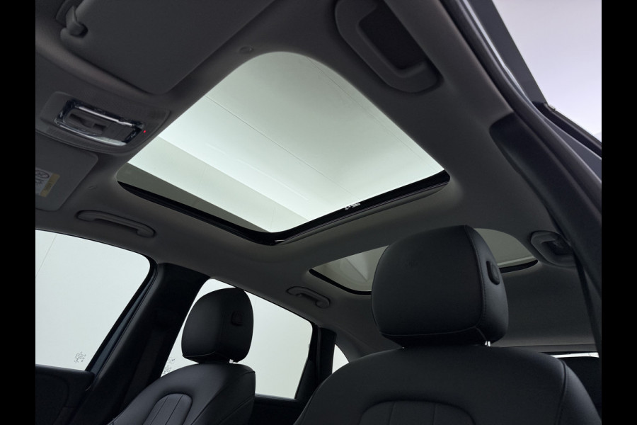 Mercedes-Benz B-Klasse 180T AUT-7 Luxury Pano-Dak Elektr+Leer+Geheugen+Verwarmd-Comfort-Stoel Navi Camera Apple Carplay Android Elek.Stoelen+Memory+Ver Elek.Achterklep Widescreen Park-Assist Break-Assist cockpit Premium+ Smartphone-integratie Dodehoekassistent DAB Bluetooth Led Lmv Keyless Go Easy-pack 1e Eigenaar Dealeronderhouden Zeer Compleet Origineel Nederlandse Auto 1.400kg trekvermogen € 44.000,- nieuw