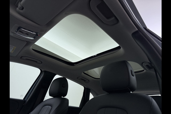 Mercedes-Benz B-Klasse 180T AUT-7 Luxury Pano-Dak Elektr+Leer+Geheugen+Verwarmd-Comfort-Stoel Navi Camera Apple Carplay Android Elek.Stoelen+Memory+Ver Elek.Achterklep Widescreen Park-Assist Break-Assist cockpit Premium+ Smartphone-integratie Dodehoekassistent DAB Bluetooth Led Lmv Keyless Go Easy-pack 1e Eigenaar Dealeronderhouden Zeer Compleet Origineel Nederlandse Auto 1.400kg trekvermogen € 44.000,- nieuw