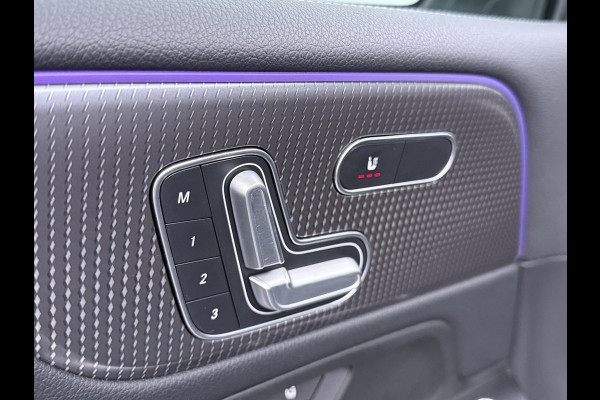 Mercedes-Benz B-Klasse 180T AUT-7 Luxury Pano-Dak Elektr+Leer+Geheugen+Verwarmd-Comfort-Stoel Navi Camera Apple Carplay Android Elek.Stoelen+Memory+Ver Elek.Achterklep Widescreen Park-Assist Break-Assist cockpit Premium+ Smartphone-integratie Dodehoekassistent DAB Bluetooth Led Lmv Keyless Go Easy-pack 1e Eigenaar Dealeronderhouden Zeer Compleet Origineel Nederlandse Auto 1.400kg trekvermogen € 44.000,- nieuw