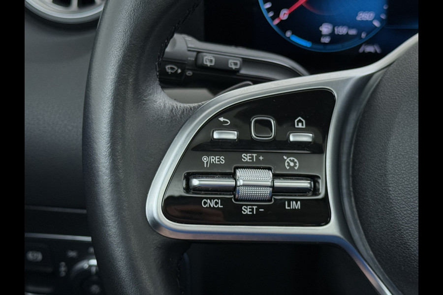 Mercedes-Benz B-Klasse 180T AUT-7 Luxury Pano-Dak Elektr+Leer+Geheugen+Verwarmd-Comfort-Stoel Navi Camera Apple Carplay Android Elek.Stoelen+Memory+Ver Elek.Achterklep Widescreen Park-Assist Break-Assist cockpit Premium+ Smartphone-integratie Dodehoekassistent DAB Bluetooth Led Lmv Keyless Go Easy-pack 1e Eigenaar Dealeronderhouden Zeer Compleet Origineel Nederlandse Auto 1.400kg trekvermogen € 44.000,- nieuw