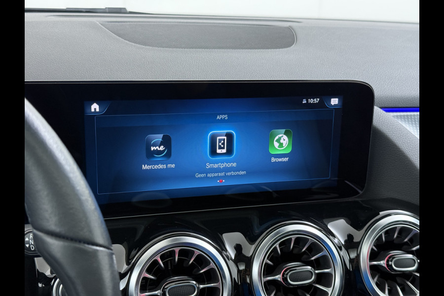 Mercedes-Benz B-Klasse 180T AUT-7 Luxury Pano-Dak Elektr+Leer+Geheugen+Verwarmd-Comfort-Stoel Navi Camera Apple Carplay Android Elek.Stoelen+Memory+Ver Elek.Achterklep Widescreen Park-Assist Break-Assist cockpit Premium+ Smartphone-integratie Dodehoekassistent DAB Bluetooth Led Lmv Keyless Go Easy-pack 1e Eigenaar Dealeronderhouden Zeer Compleet Origineel Nederlandse Auto 1.400kg trekvermogen € 44.000,- nieuw