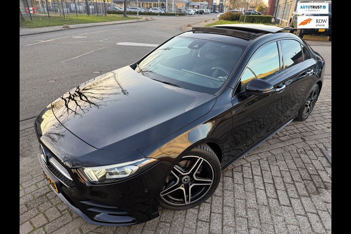 Mercedes-Benz A-Klasse 200 AMG 2022 AUT PANO LEDER ACC VOL-LUXE GROTE BEURT