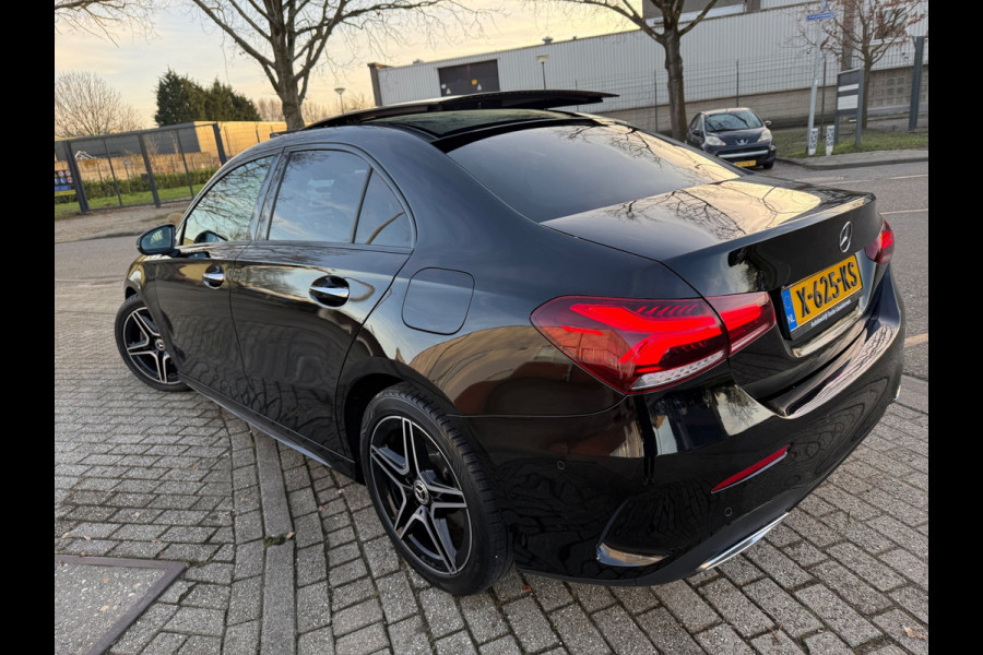 Mercedes-Benz A-Klasse 200 AMG 2022 AUT PANO LEDER ACC VOL-LUXE GROTE BEURT