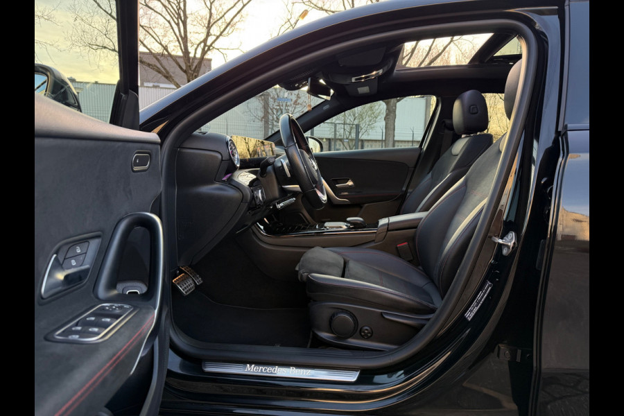 Mercedes-Benz A-Klasse 200 AMG 2022 AUT PANO LEDER ACC VOL-LUXE GROTE BEURT