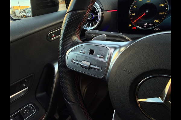 Mercedes-Benz A-Klasse 200 AMG 2022 AUT PANO LEDER ACC VOL-LUXE GROTE BEURT