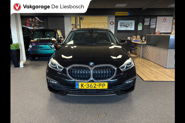 BMW 1-serie 118i Executive Edition,navi,apple carplay,media,pdc,orig ned,cruisec,