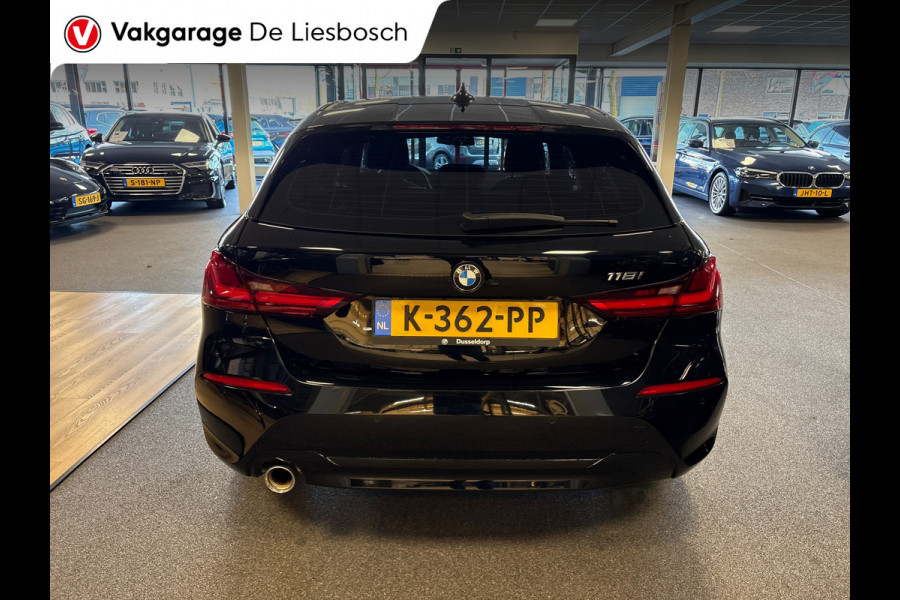 BMW 1-serie 118i Executive Edition,navi,apple carplay,media,pdc,orig ned,cruisec,