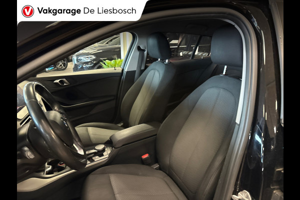 BMW 1-serie 118i Executive Edition,navi,apple carplay,media,pdc,orig ned,cruisec,