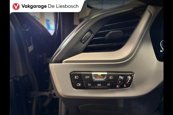 BMW 1-serie 118i Executive Edition,navi,apple carplay,media,pdc,orig ned,cruisec,