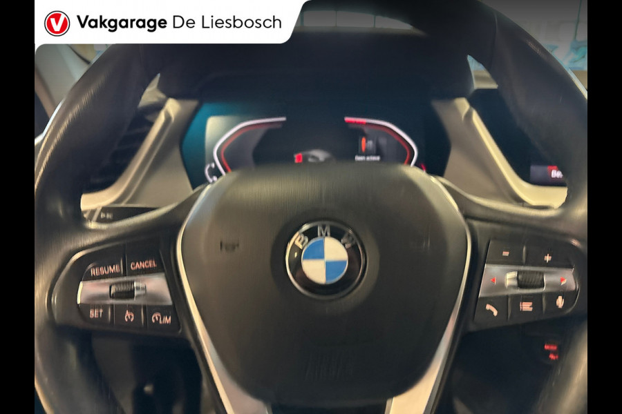 BMW 1-serie 118i Executive Edition,navi,apple carplay,media,pdc,orig ned,cruisec,
