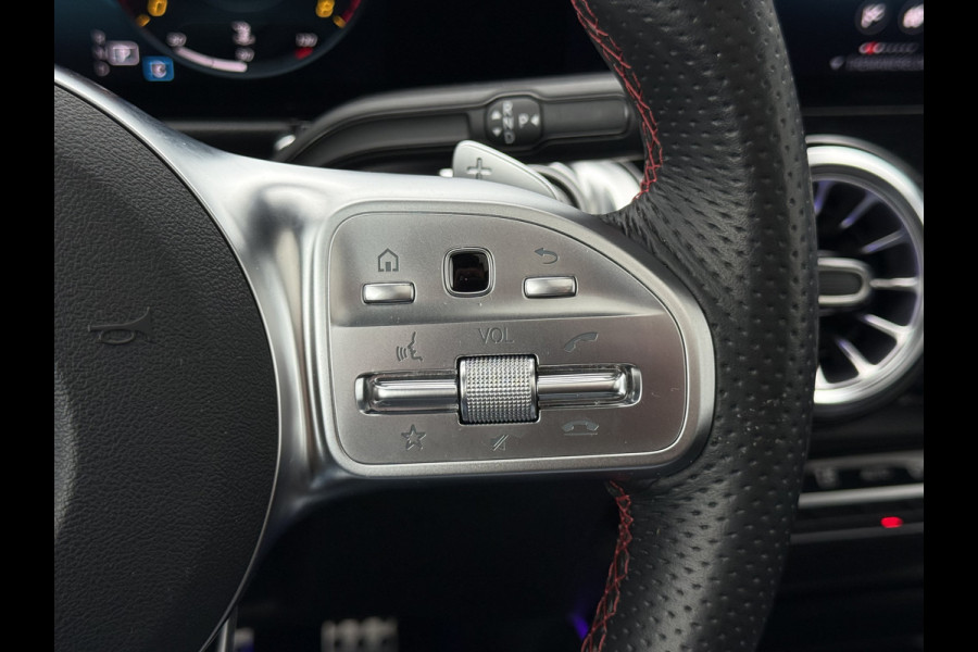 Mercedes-Benz Glb 200 Business Solution AMG | Pano | Ambient Light | 360* Camera | 19 inch