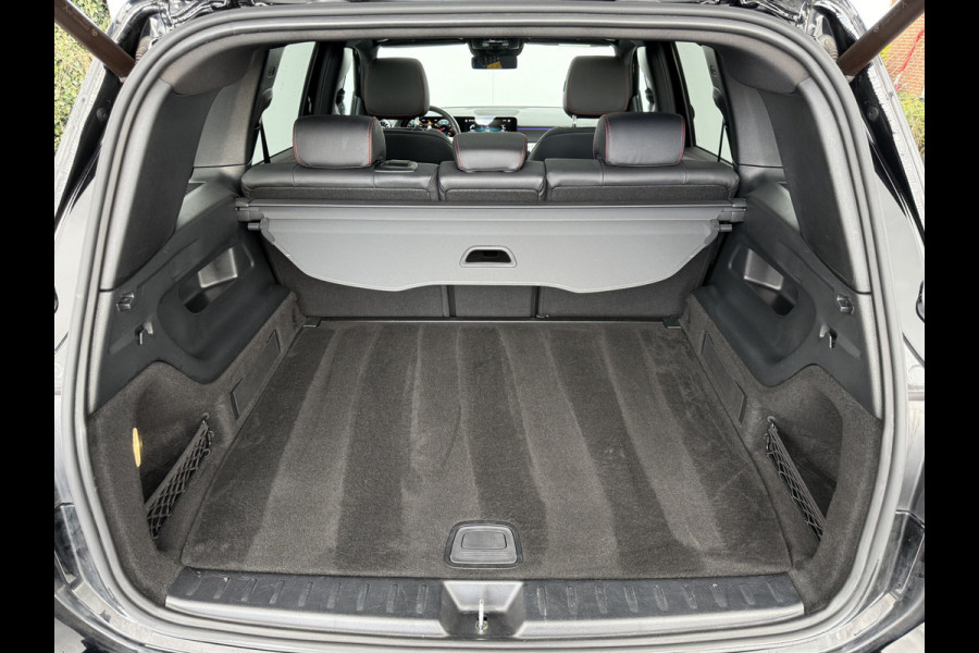 Mercedes-Benz Glb 200 Business Solution AMG | Pano | Ambient Light | 360* Camera | 19 inch