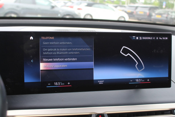 BMW iX xDrive40 High Exe. M Sport 77 kWh / SoH 97,1% / Trekhaak / 360Camera / Head-up / Keyless / Softclose / 20'' / ACC / Laser LED / Navigatie / Stoelverwarming+Stuurverwarming / Stoelventilaite