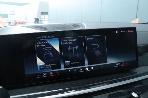 BMW X5 XDrive50e | Pano / Dealer OND / VOL!