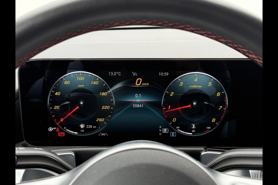 Mercedes-Benz Glb 200 Business Solution AMG | Trekhaak | MultiBeam LED | Camera | DAB+ | 19 inch