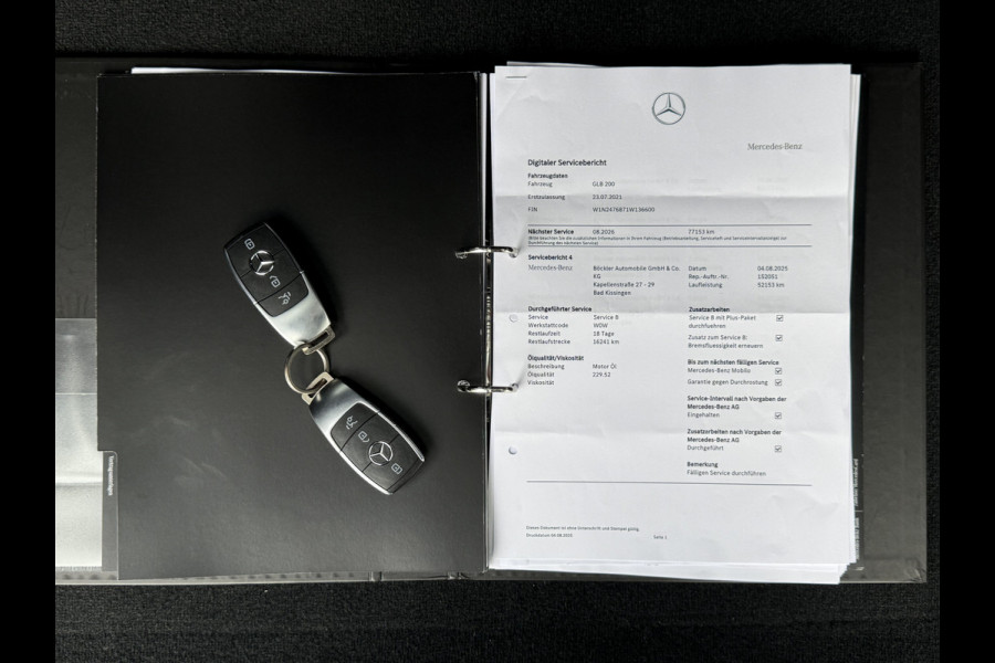 Mercedes-Benz Glb 200 Business Solution AMG | Trekhaak | MultiBeam LED | Camera | DAB+ | 19 inch