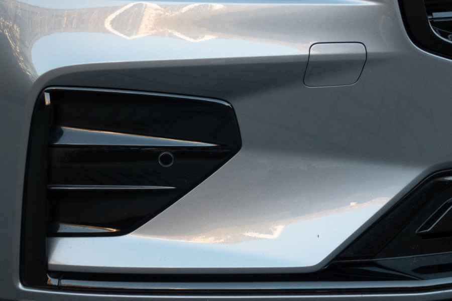 Volvo S60 2.0 T4 R-Design | ACC | STOELVERWARMING | POLESTAR ENGINEERED | ELEKTRISCH VERSTELBARE STOELEN