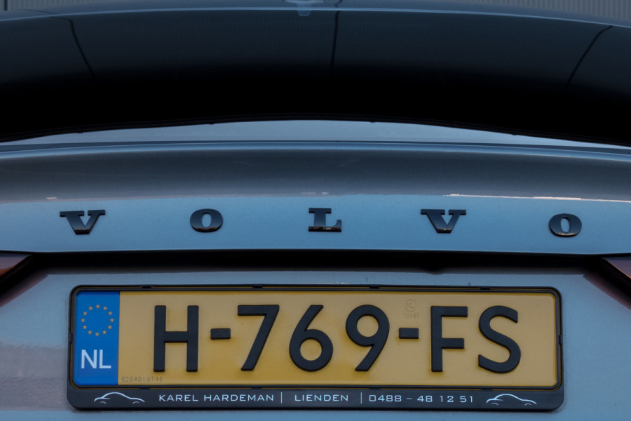 Volvo S60 2.0 T4 R-Design | ACC | STOELVERWARMING | POLESTAR ENGINEERED | ELEKTRISCH VERSTELBARE STOELEN