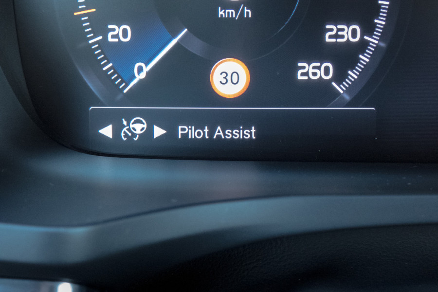 Volvo S60 2.0 T4 R-Design | ACC | STOELVERWARMING | POLESTAR ENGINEERED | ELEKTRISCH VERSTELBARE STOELEN