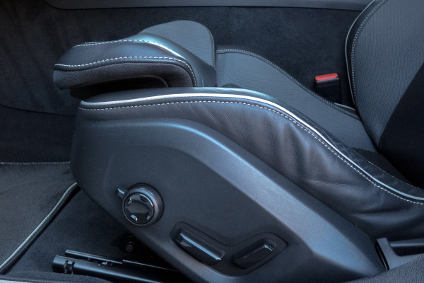 Volvo S60 2.0 T4 R-Design | ACC | STOELVERWARMING | POLESTAR ENGINEERED | ELEKTRISCH VERSTELBARE STOELEN