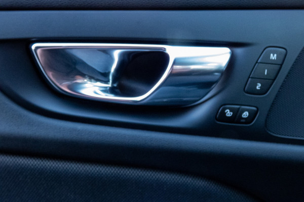 Volvo S60 2.0 T4 R-Design | ACC | STOELVERWARMING | POLESTAR ENGINEERED | ELEKTRISCH VERSTELBARE STOELEN