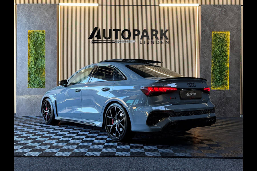 Audi RS3 Limousine GERESERVEERD 2.5 TFSI RS 3 quattro|PANO|MASSAGE|B&O|ACC|MEMORY|CARPLAY|DEALER ONDERHOUDEN|KEMORA GREY|400PK|