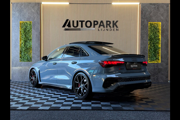 Audi RS3 Limousine GERESERVEERD 2.5 TFSI RS 3 quattro|PANO|MASSAGE|B&O|ACC|MEMORY|CARPLAY|DEALER ONDERHOUDEN|KEMORA GREY|400PK|