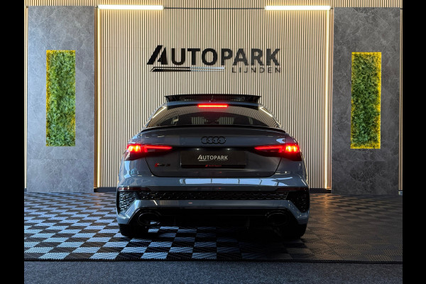 Audi RS3 Limousine GERESERVEERD 2.5 TFSI RS 3 quattro|PANO|MASSAGE|B&O|ACC|MEMORY|CARPLAY|DEALER ONDERHOUDEN|KEMORA GREY|400PK|