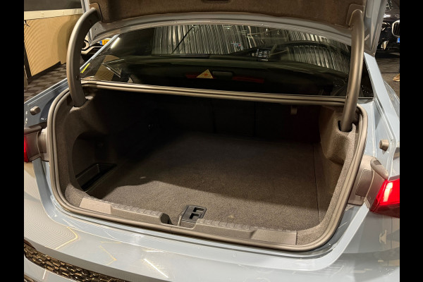 Audi RS3 Limousine GERESERVEERD 2.5 TFSI RS 3 quattro|PANO|MASSAGE|B&O|ACC|MEMORY|CARPLAY|DEALER ONDERHOUDEN|KEMORA GREY|400PK|