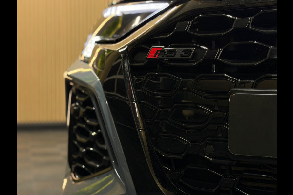 Audi RS3 Limousine GERESERVEERD 2.5 TFSI RS 3 quattro|PANO|MASSAGE|B&O|ACC|MEMORY|CARPLAY|DEALER ONDERHOUDEN|KEMORA GREY|400PK|