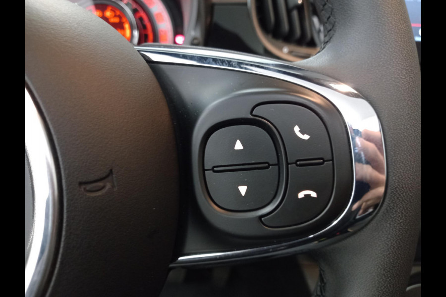 Fiat 500C 1.2 Lounge Automaat | Navigatie | Cruise Control | Parkeersensoren Achter | Lichtmetalen Velgen |