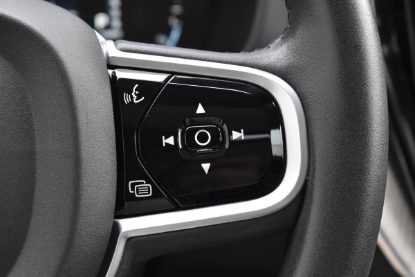 Volvo XC60 T8 390PK Automaat Recharge AWD Inscription / Intellisafe / Panoramadak / head-up display / Camera achter / Donker glas achter