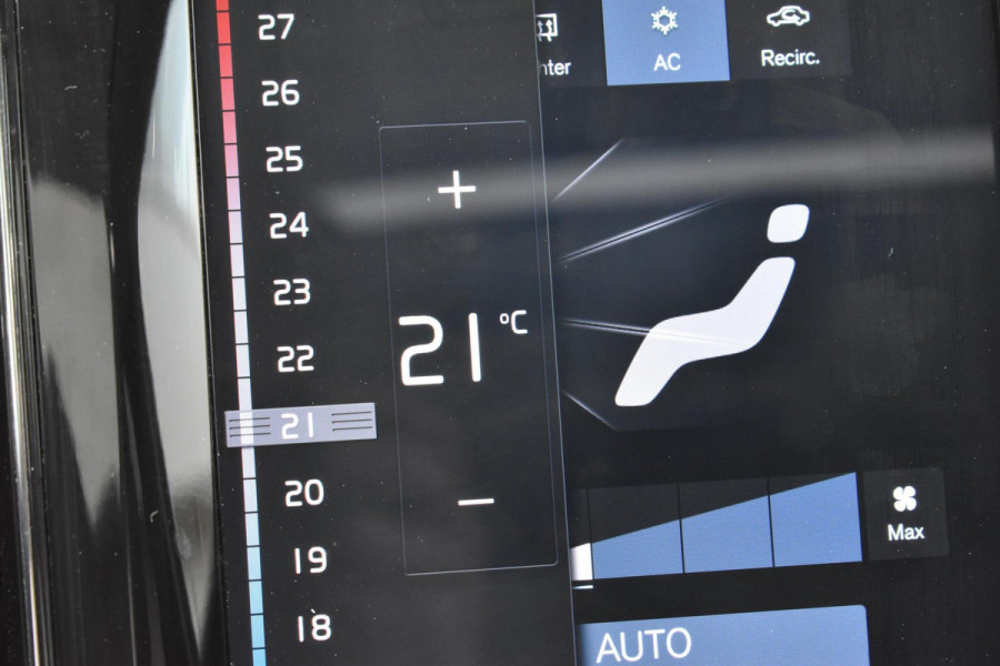 Volvo XC60 T8 390PK Automaat Recharge AWD Inscription / Intellisafe / Panoramadak / head-up display / Camera achter / Donker glas achter