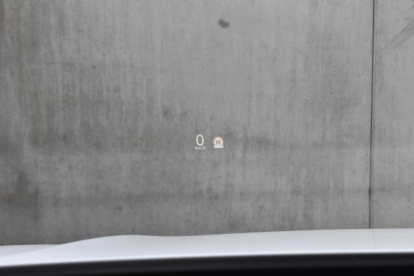 Volvo XC60 T8 390PK Automaat Recharge AWD Inscription / Intellisafe / Panoramadak / head-up display / Camera achter / Donker glas achter