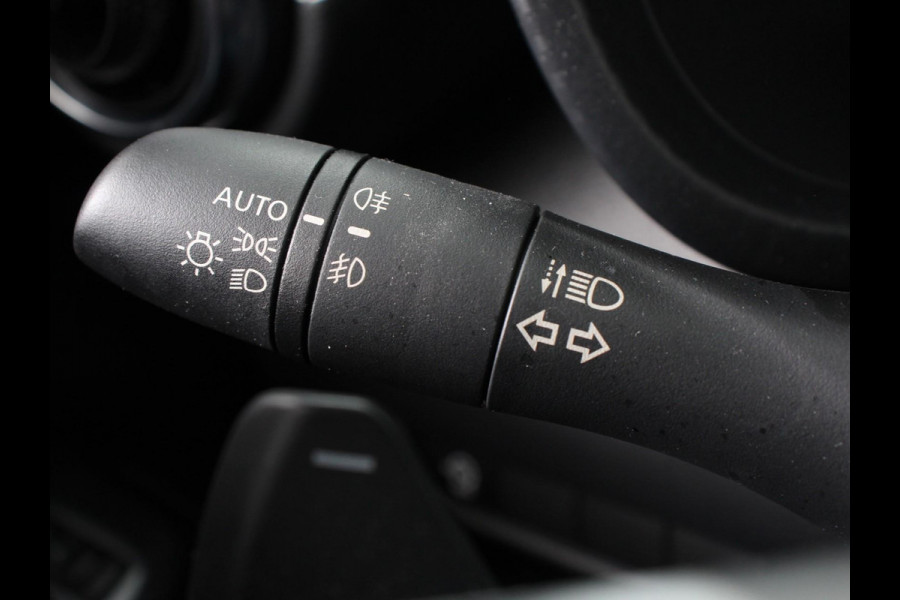 Nissan Juke 1.0 DIG-T N-Connecta Climate control Cruise control Achteruitrijcamera Keyless Navigatie LED Verwarmde voorstoelen Verwarmd stuurwiel Parkeersensoren Apple Carplay/ Android Auto