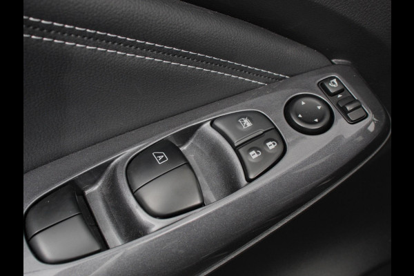 Nissan Juke 1.0 DIG-T N-Connecta Climate control Cruise control Achteruitrijcamera Keyless Navigatie LED Verwarmde voorstoelen Verwarmd stuurwiel Parkeersensoren Apple Carplay/ Android Auto