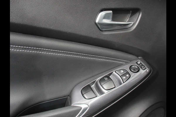 Nissan Juke 1.0 DIG-T N-Connecta Climate control Cruise control Achteruitrijcamera Keyless Navigatie LED Verwarmde voorstoelen Verwarmd stuurwiel Parkeersensoren Apple Carplay/ Android Auto