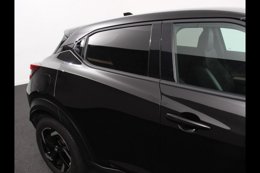 Nissan Juke 1.0 DIG-T N-Connecta Climate control Cruise control Achteruitrijcamera Keyless Navigatie LED Verwarmde voorstoelen Verwarmd stuurwiel Parkeersensoren Apple Carplay/ Android Auto
