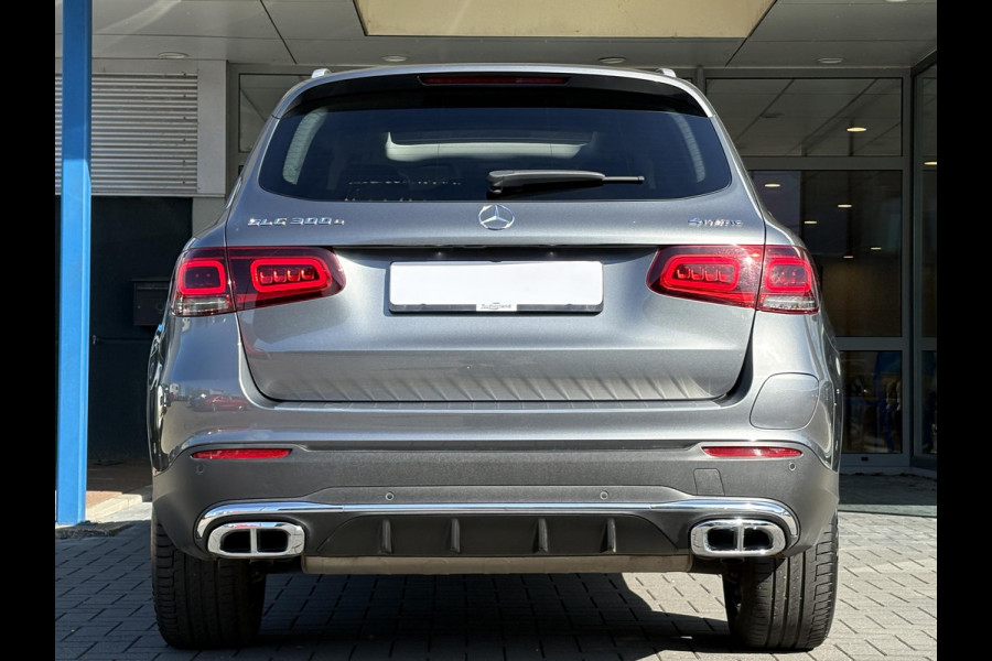 Mercedes-Benz GLC 300e 4MATIC AMG Line 320pk | PHEV | Panoramadak | Stoelverwarming | Burmeister | 360 Camera | Adaptive Cruise |