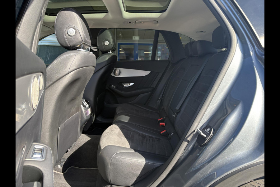 Mercedes-Benz GLC 300e 4MATIC AMG Line 320pk | PHEV | Panoramadak | Stoelverwarming | Burmeister | 360 Camera | Adaptive Cruise |