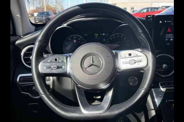 Mercedes-Benz GLC 300e 4MATIC AMG Line 320pk | PHEV | Panoramadak | Stoelverwarming | Burmeister | 360 Camera | Adaptive Cruise |