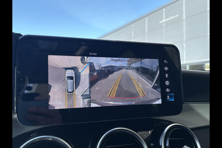Mercedes-Benz GLC 300e 4MATIC AMG Line 320pk | PHEV | Panoramadak | Stoelverwarming | Burmeister | 360 Camera | Adaptive Cruise |