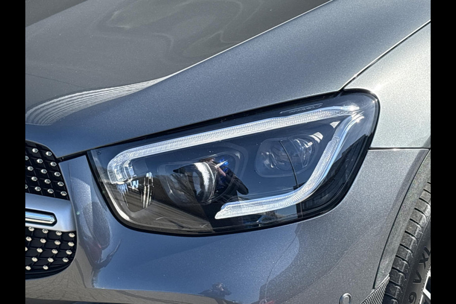 Mercedes-Benz GLC 300e 4MATIC AMG Line 320pk | PHEV | Panoramadak | Stoelverwarming | Burmeister | 360 Camera | Adaptive Cruise |