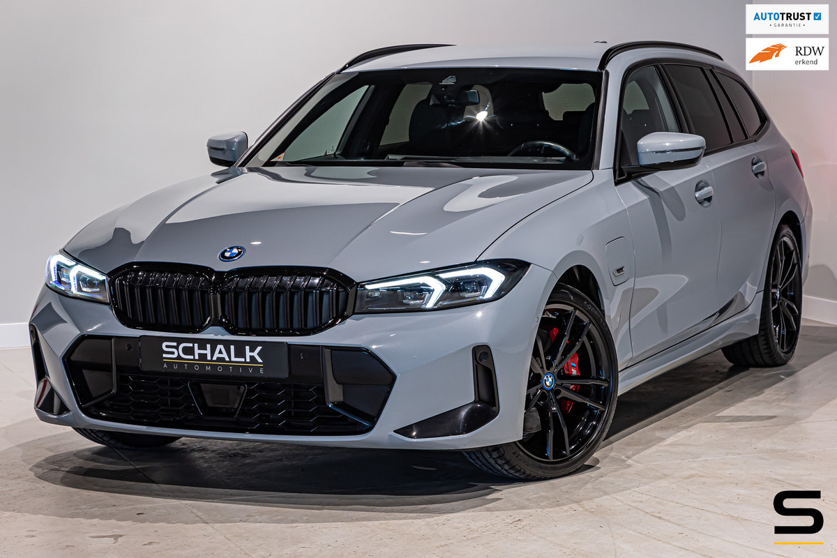 BMW 3 Serie Touring 330e|M-sportPro|Trekhaak|Cam|HUD|Acc
