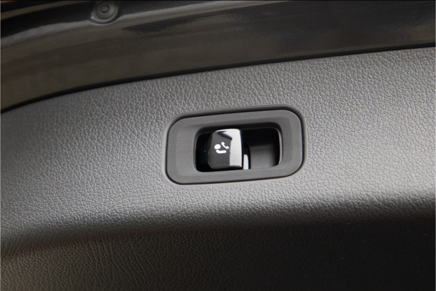 Mercedes-Benz GLC 300e 4MATIC AMG Premium Plus, Pano, Burmester, Head-up, Nightpack