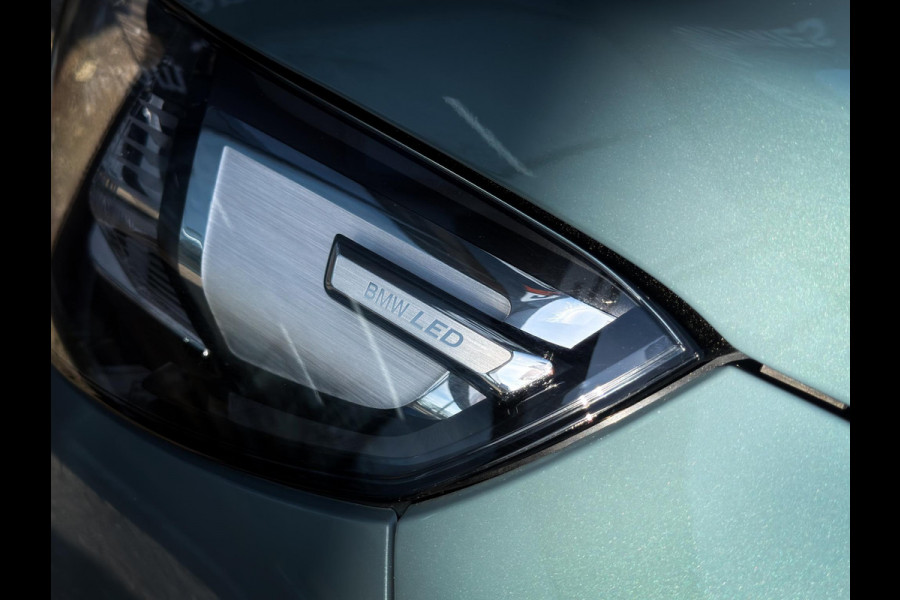 BMW X1 xDrive25e M-Sport|Panorama|HUD|LED