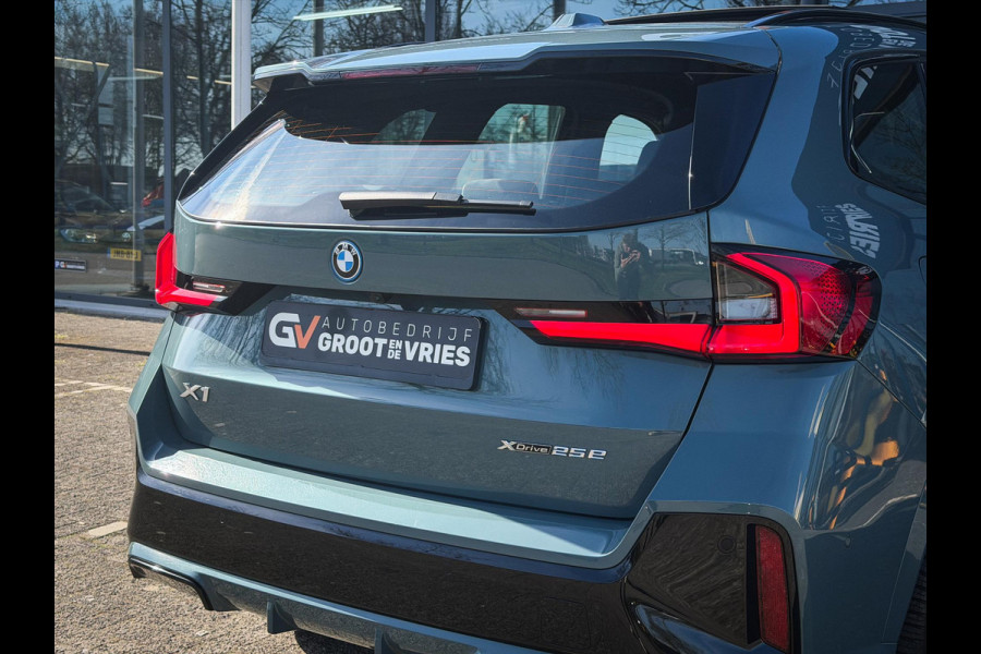 BMW X1 xDrive25e M-Sport|Panorama|HUD|LED
